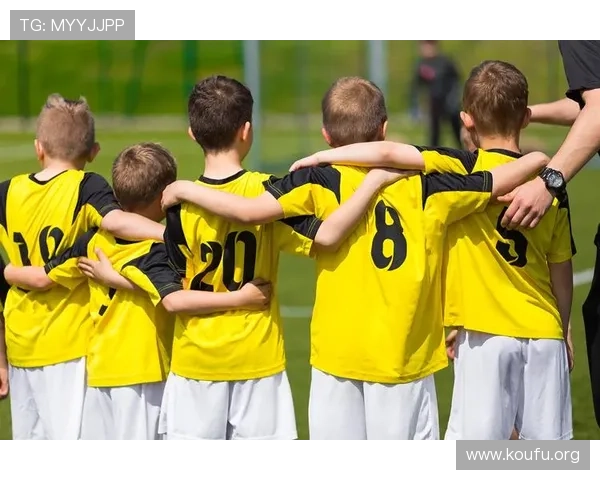 在千亿球友会首页找到最新足球装备和周边商品，享受优质购物体验与优惠活动